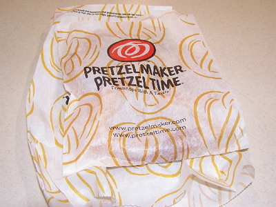 pretzel maker3.jpg