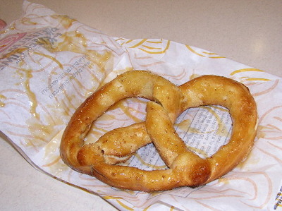 pretzel maker4.jpg